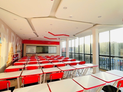 Lớp học đa năng